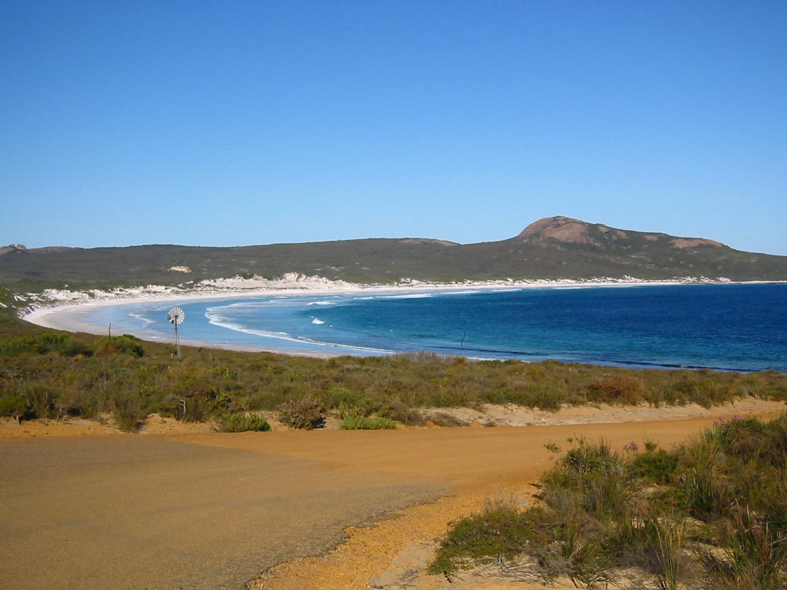 Lucky Bay, the white-sand beach in Cape Le Grand National Park near Esperance
